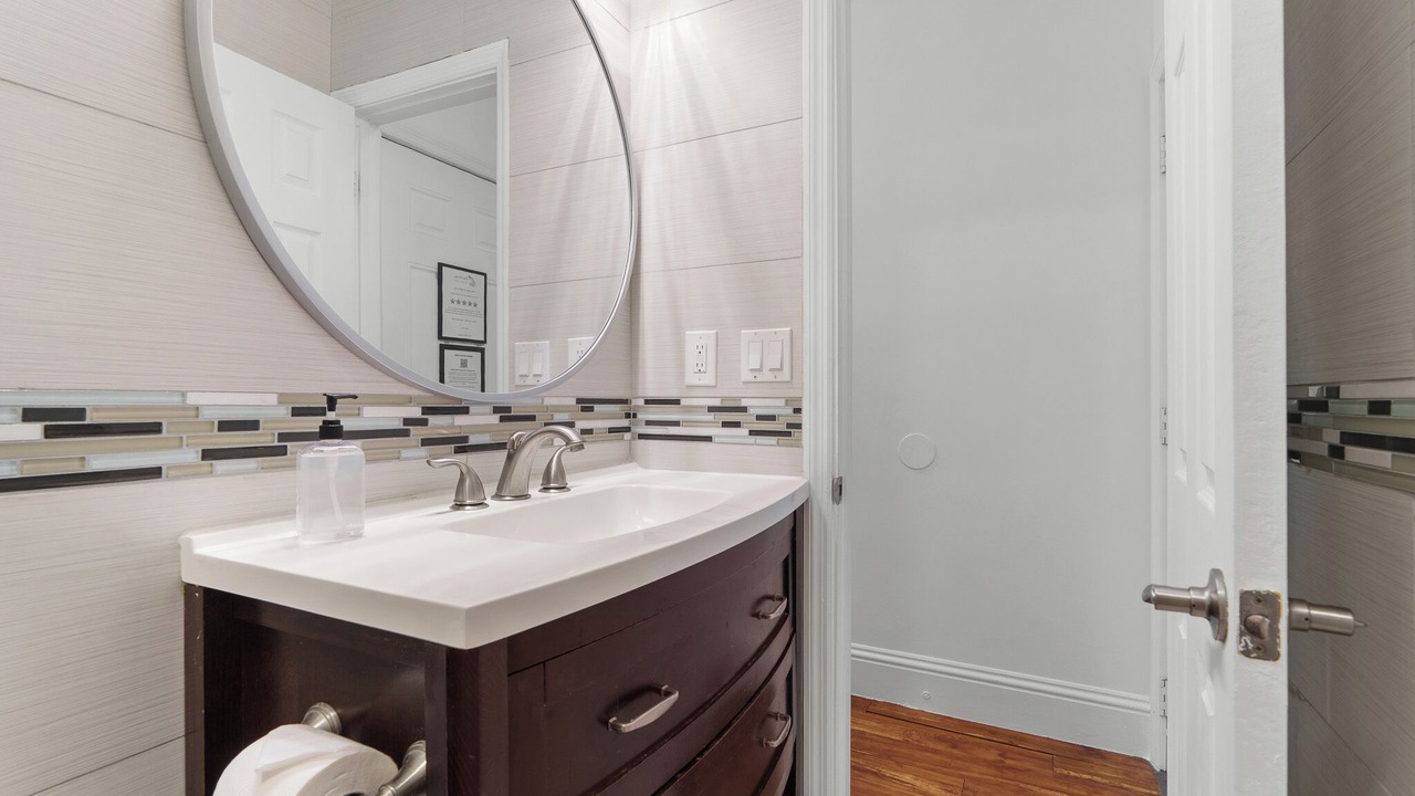 Photo of Bathroom in Hollywood