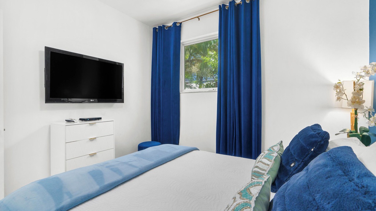 Photo of Bedroom in Hollywood