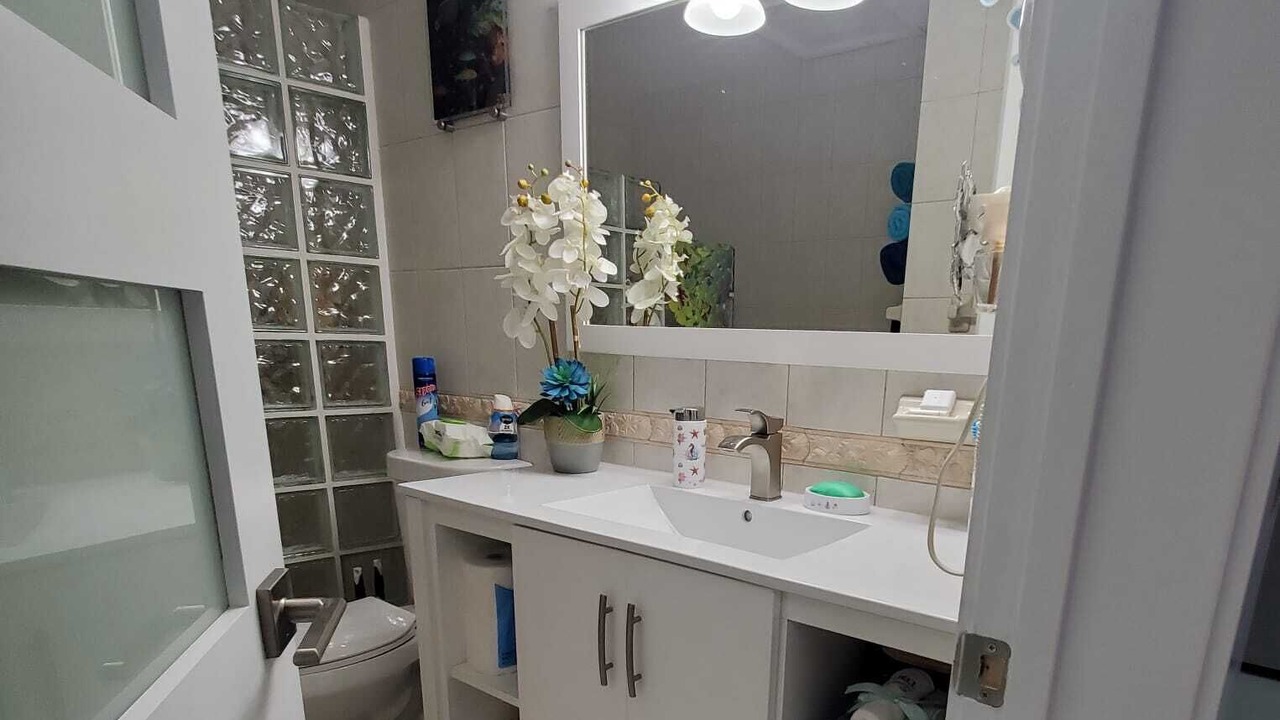 Photo of Bathroom in Marathon