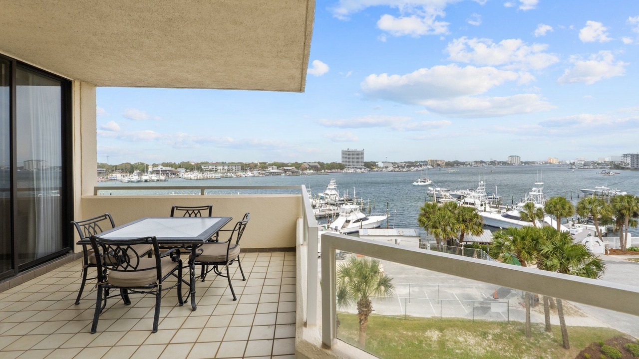 Photo of Patio Balcony in Holiday Isle