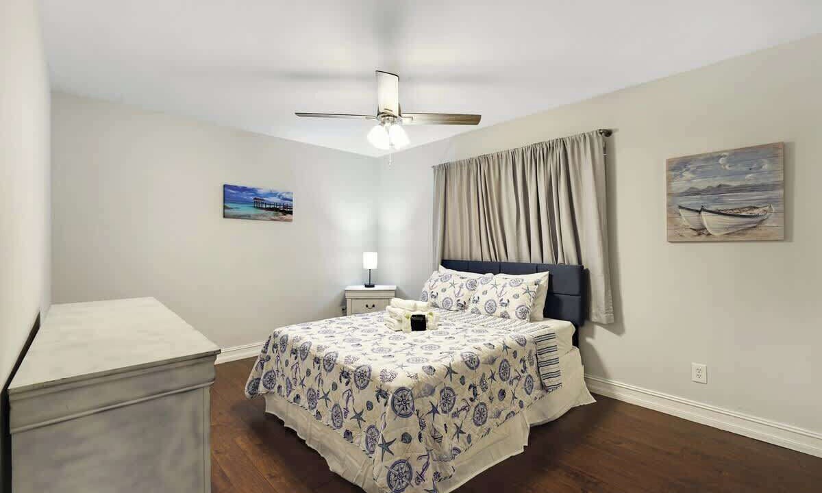 Photo of Bedroom in Deerfield Beach