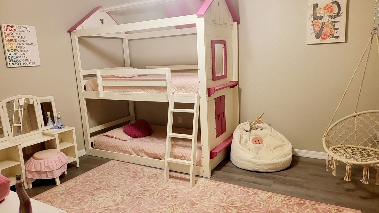 Photo of Bedroom in Jensen Beach