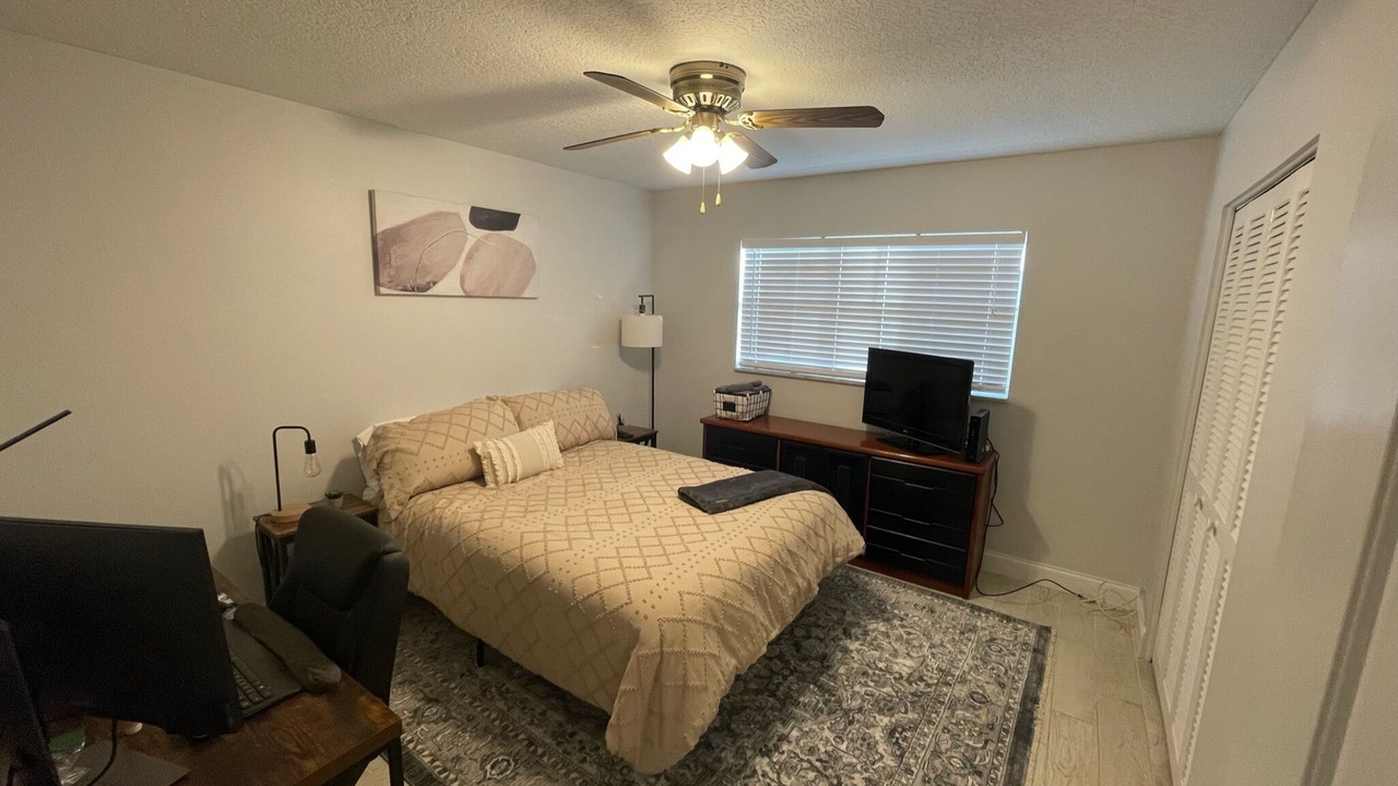 Photo of Bedroom in Florida North Atlantic Coast