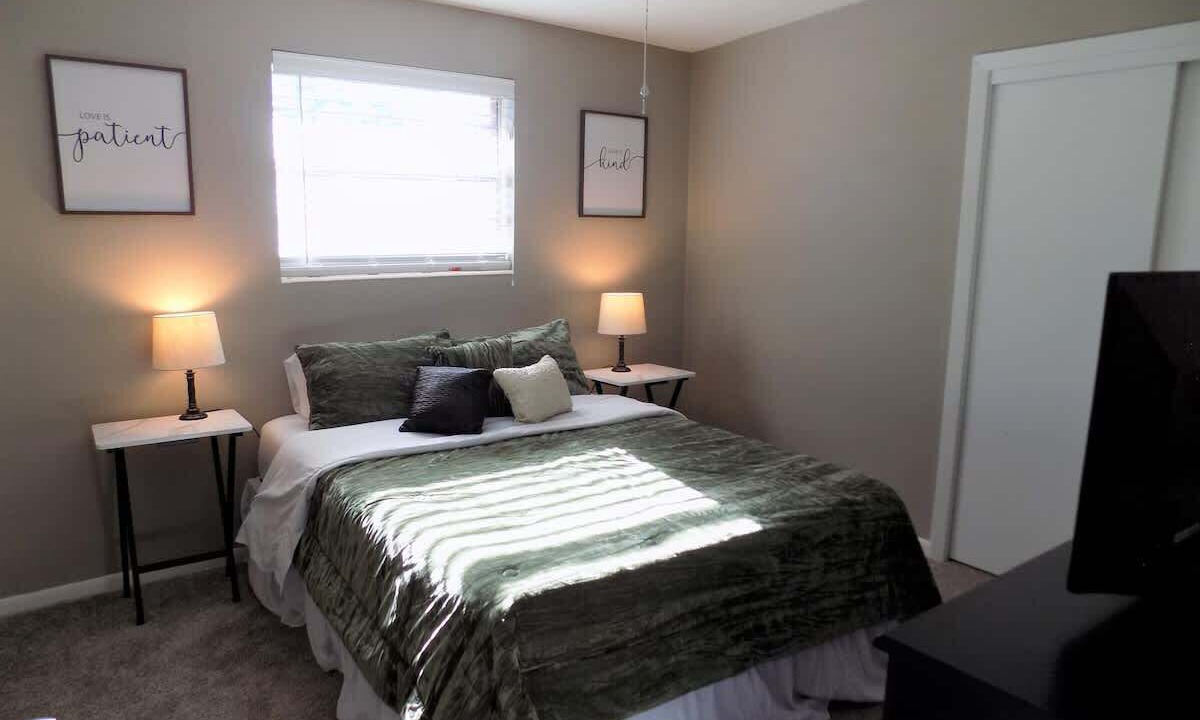 Photo of Bedroom in Northeast Pensacola