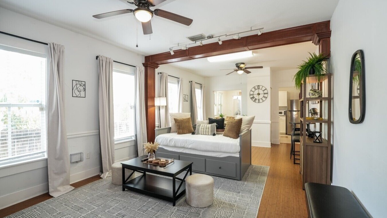 Photo of Livingroom in Historic Ybor
