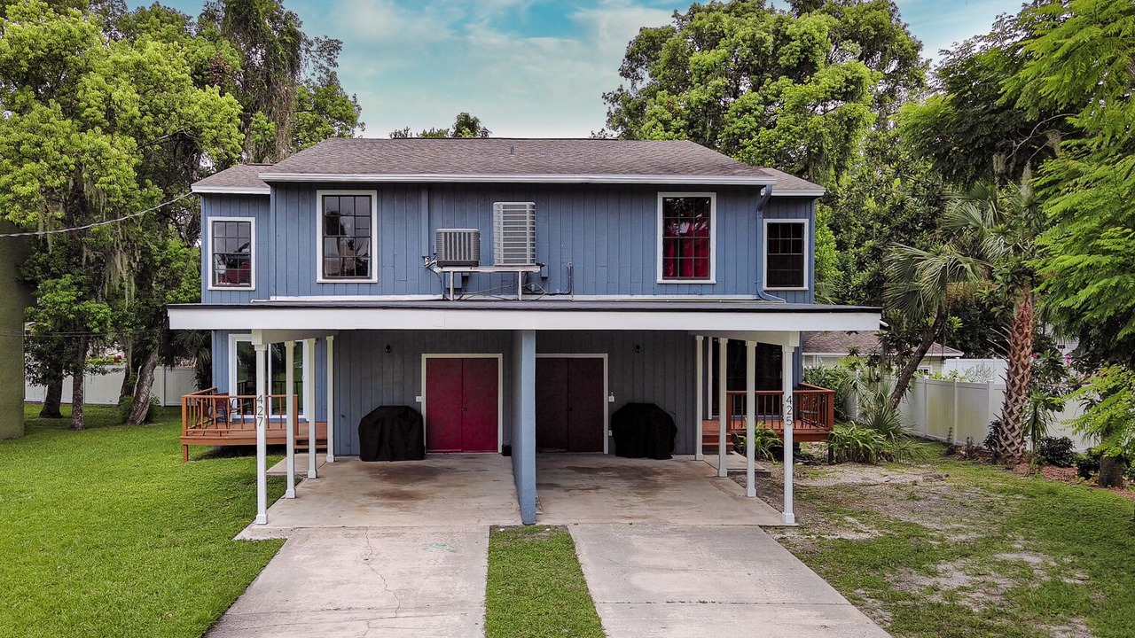 Photo of Outdoor in Richs Deland