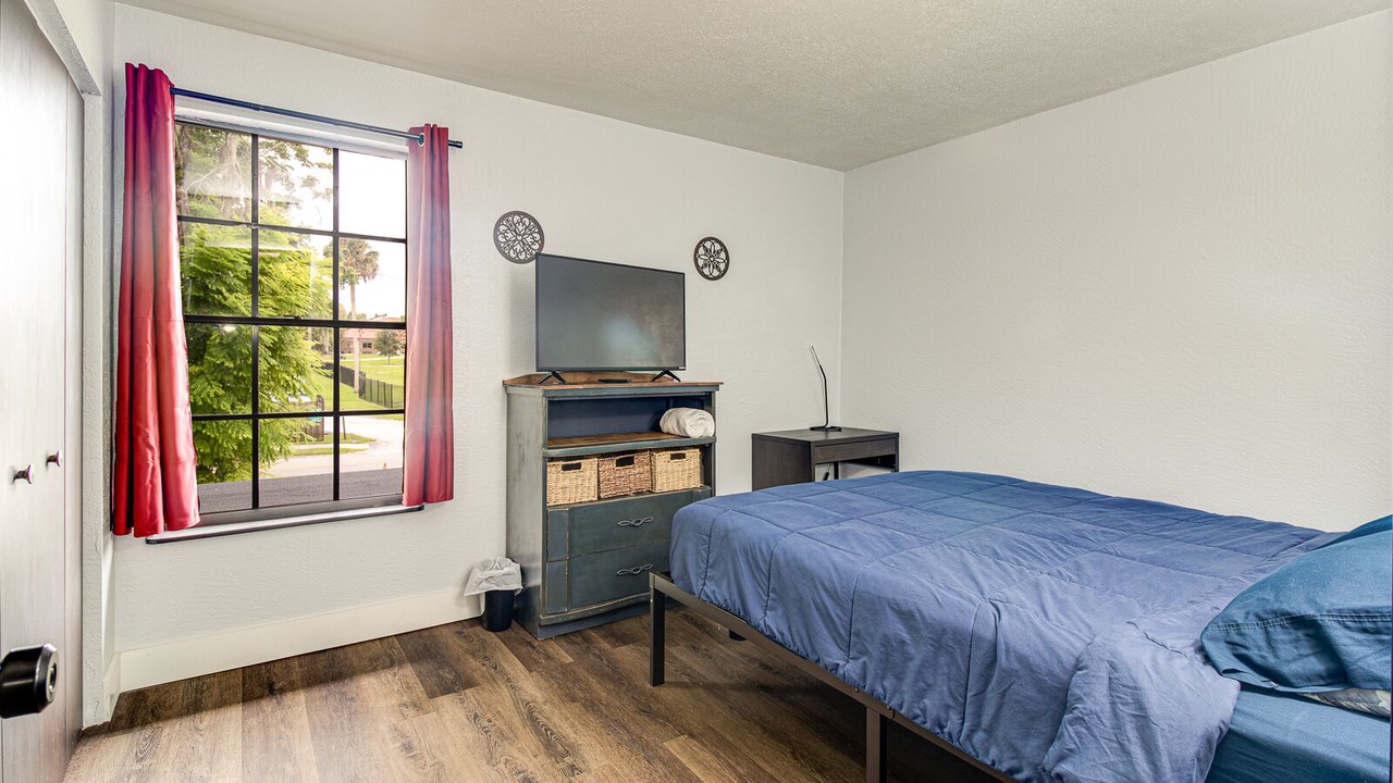 Photo of Bedroom in Richs Deland