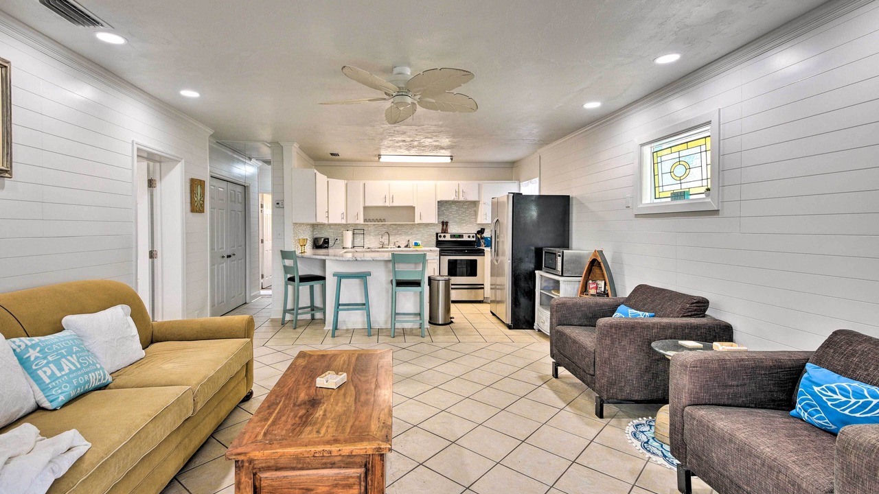 Photo of Livingroom in Neptune