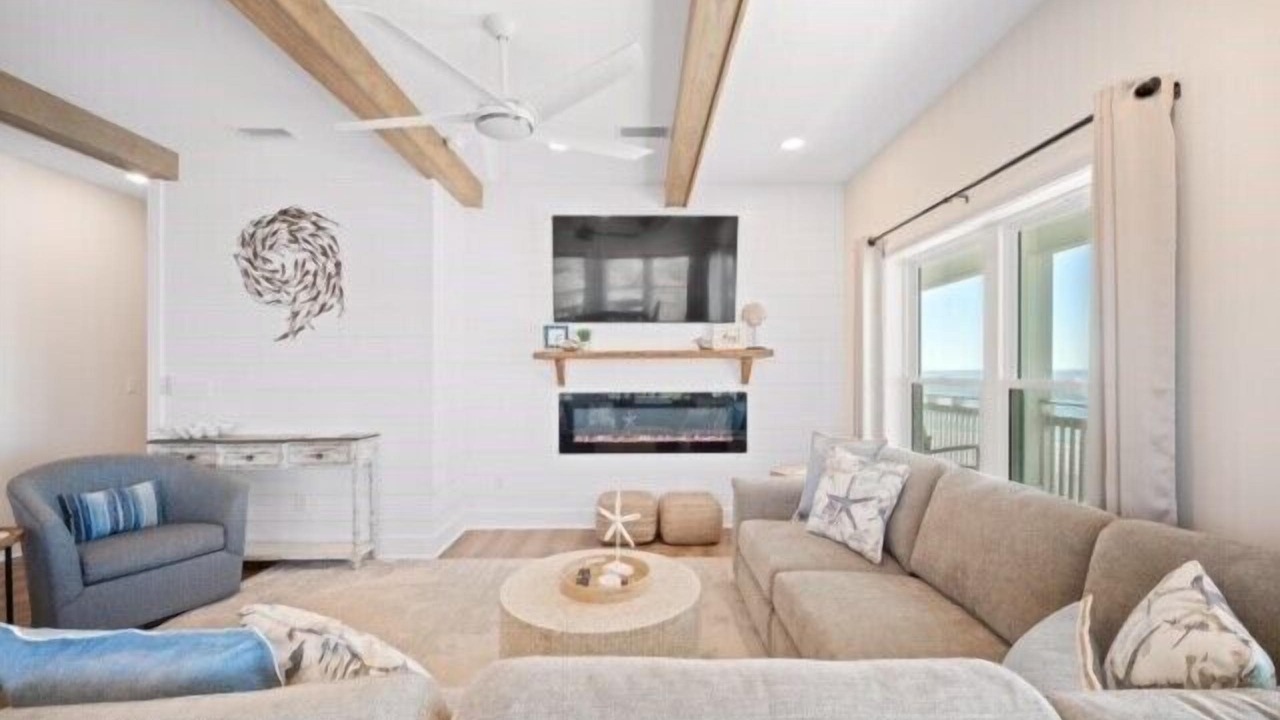 Photo of Livingroom in Indian Pass