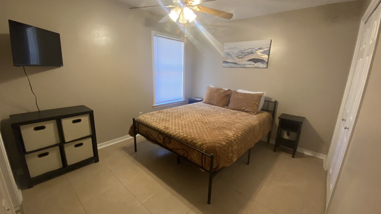 Photo of Bedroom in Crestview