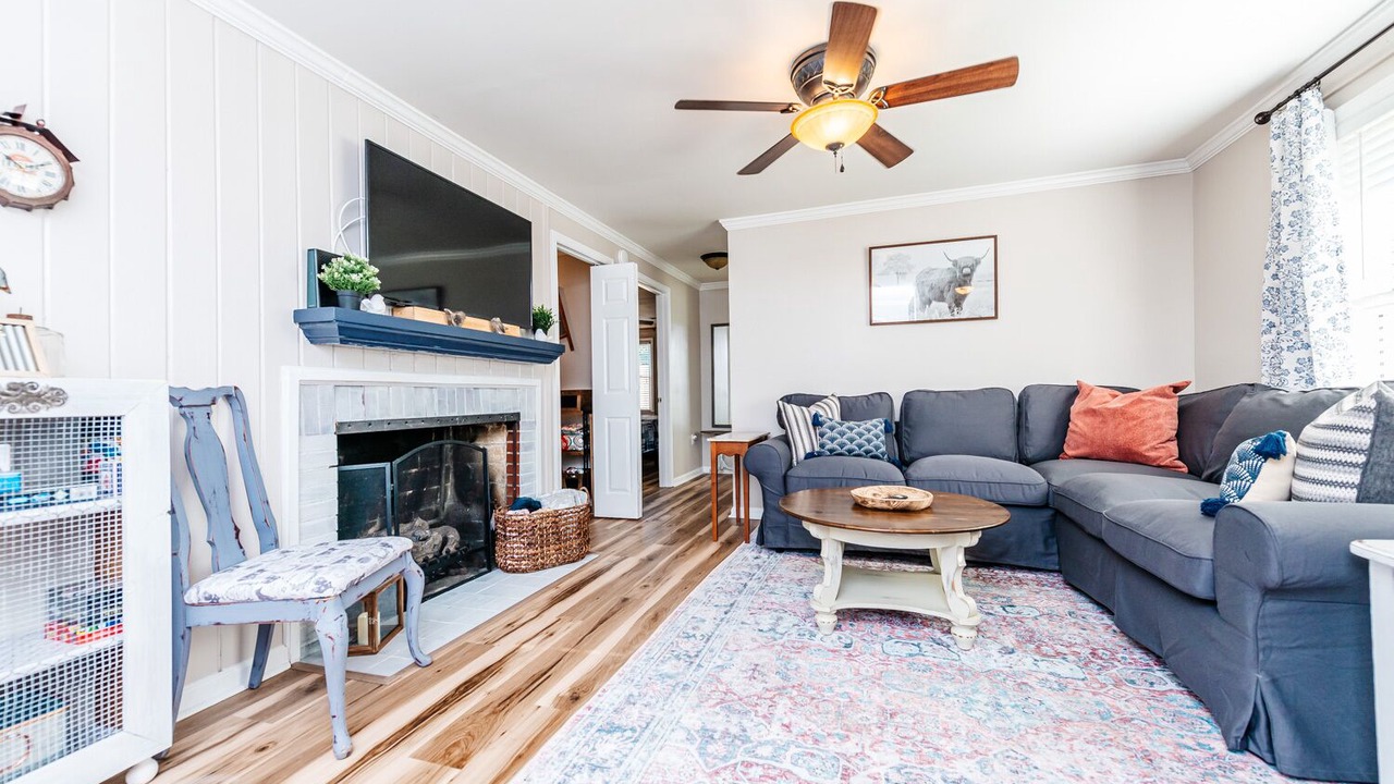 Photo of Livingroom in Perry