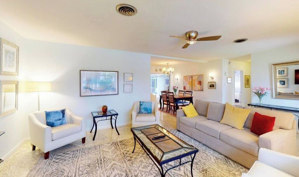 Photo of Livingroom in Clearwater