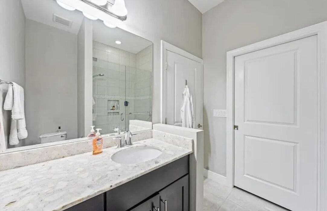 Photo of Bathroom in Naples
