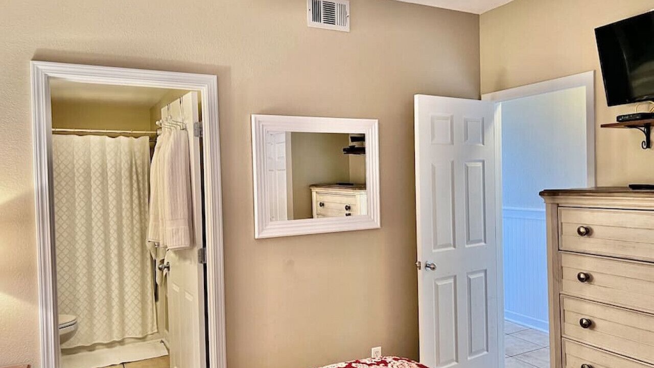 Photo of Bathroom in Gulf Place
