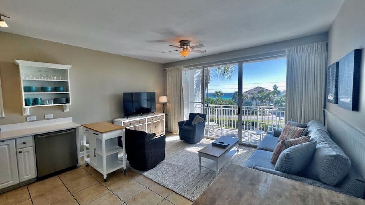 Photo of Bedroom in Gulf Place