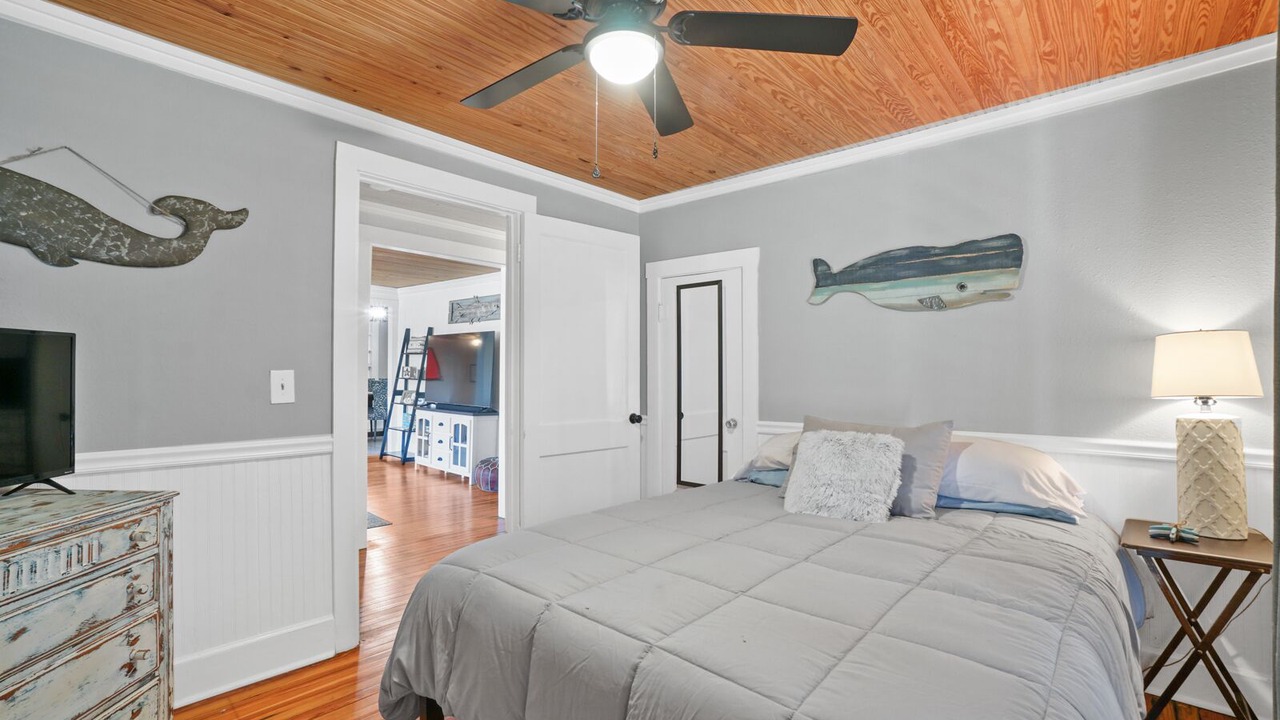 Photo of Bedroom in Indian Pass