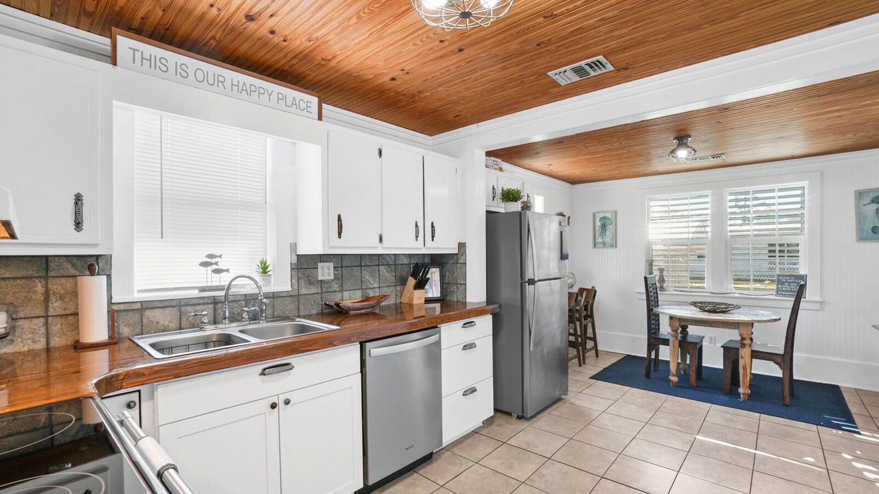 Photo of Kitchen in Indian Pass
