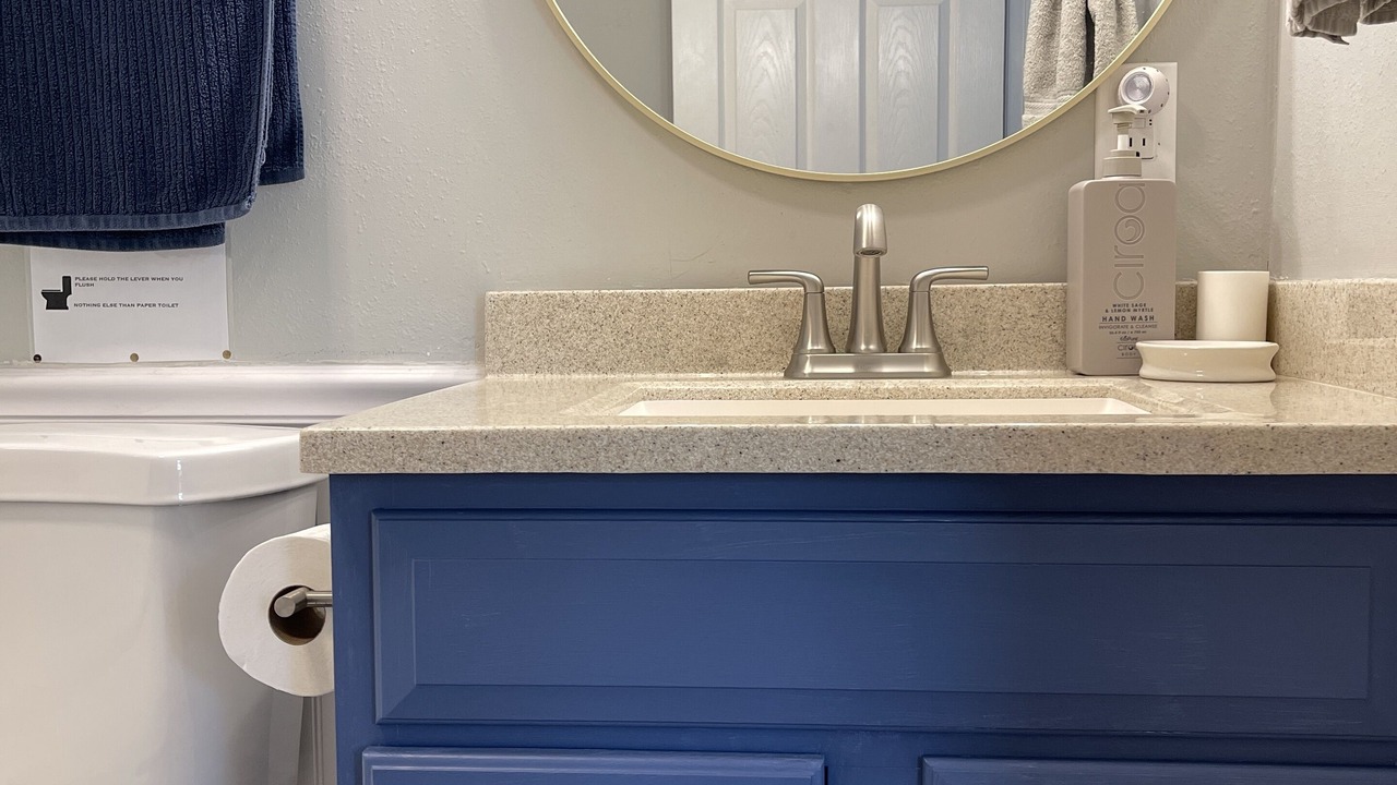 Photo of Bathroom in River District