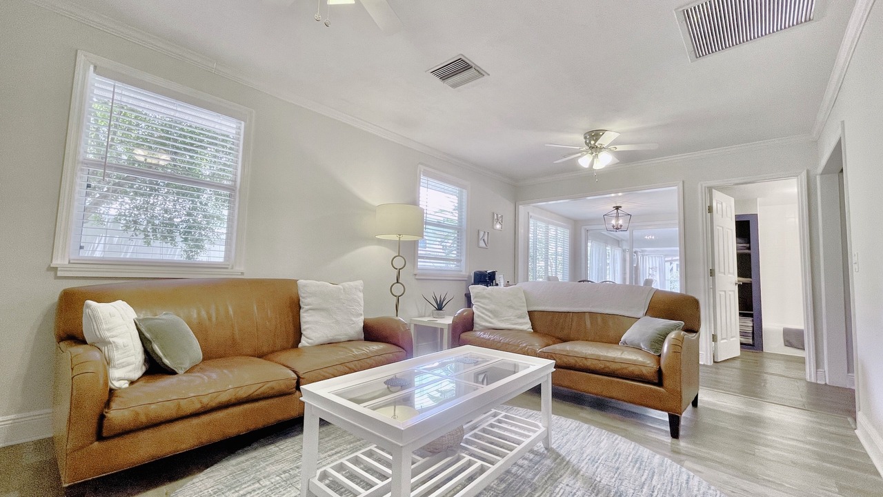 Photo of Livingroom in River District