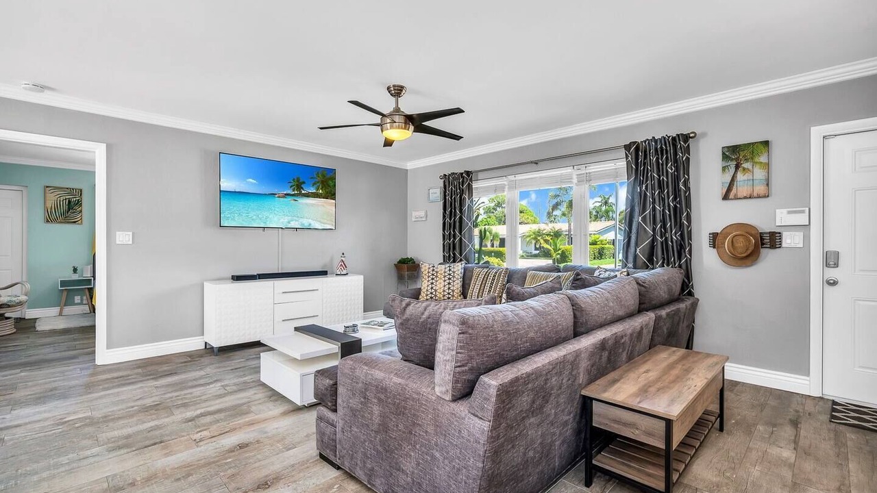 Photo of Bedroom in Deerfield Beach