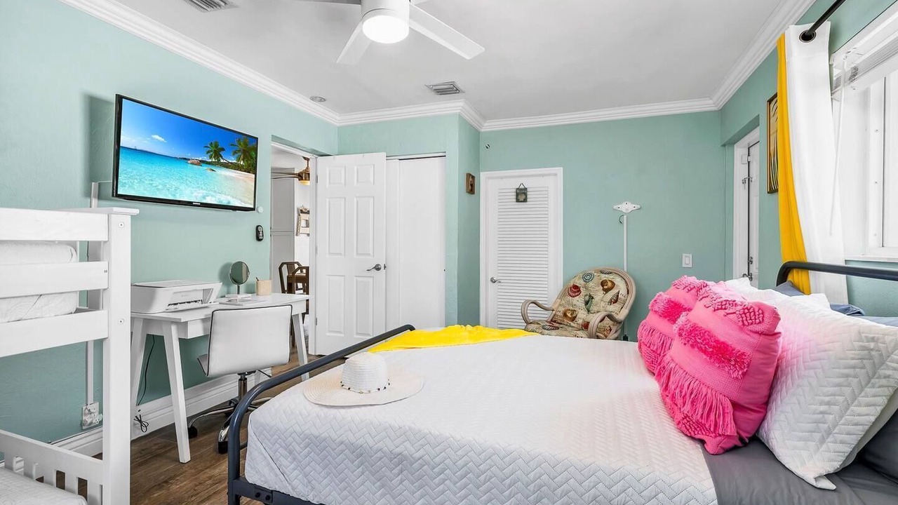 Photo of Bedroom in Deerfield Beach