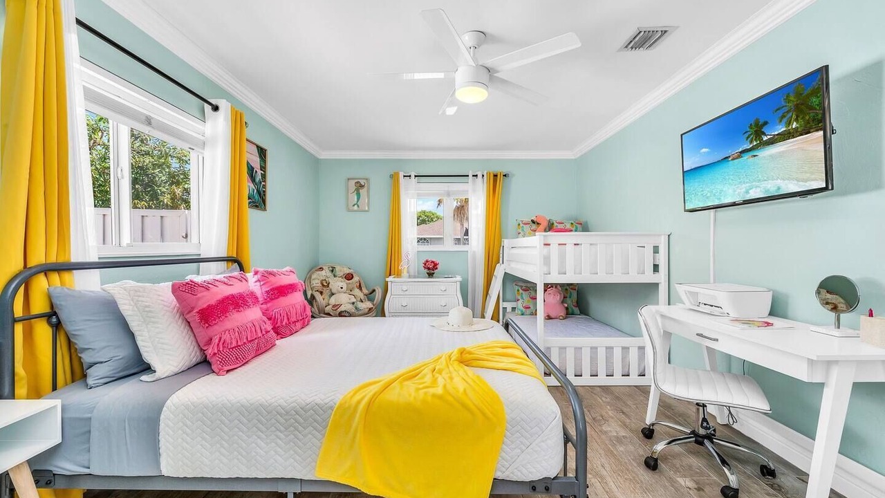 Photo of Bedroom in Deerfield Beach