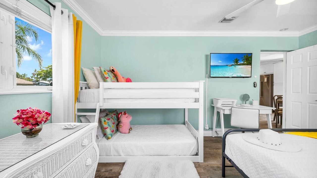 Photo of Bedroom in Deerfield Beach