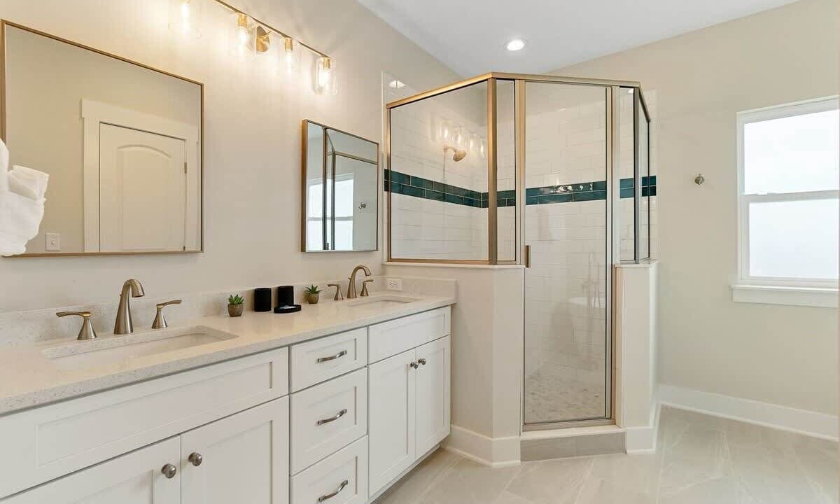 Photo of Bathroom in Crescent Beach