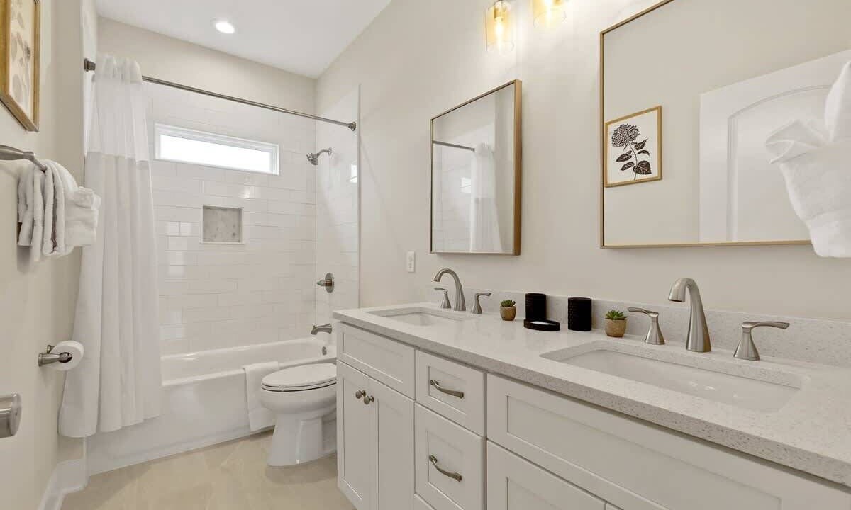 Photo of Bathroom in Crescent Beach