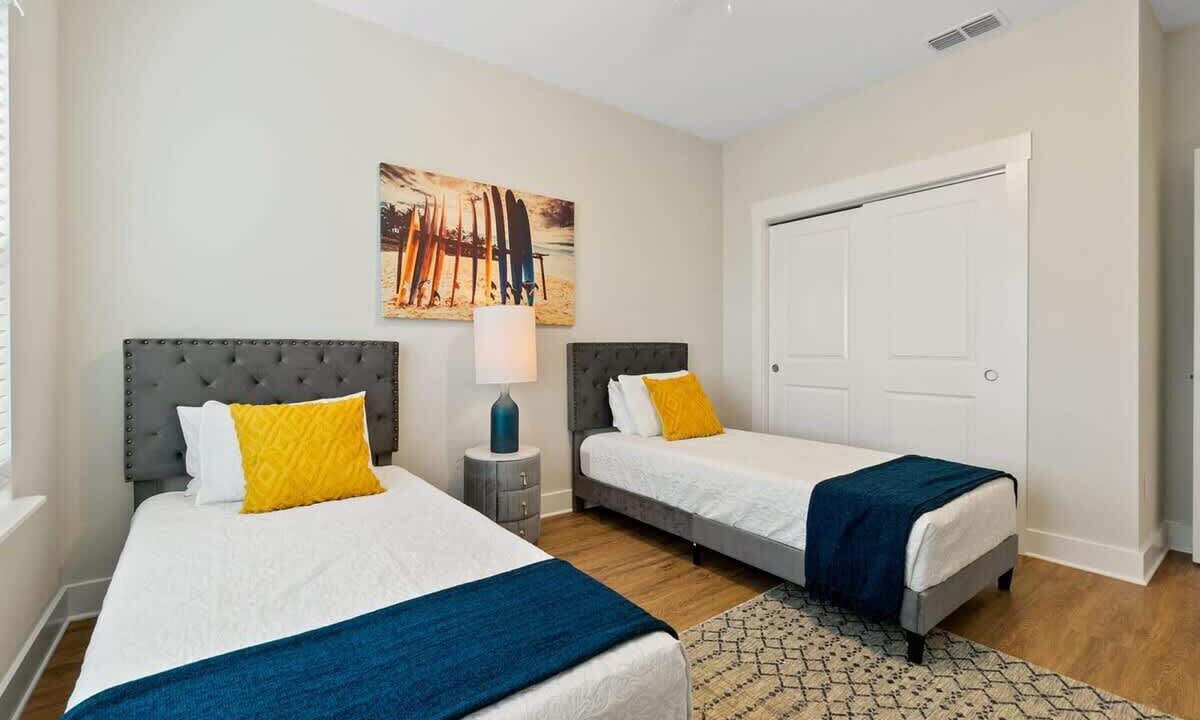 Photo of Bedroom in Crescent Beach