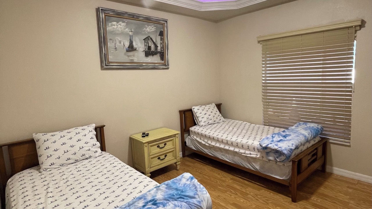 Photo of Bedroom in Englewood East