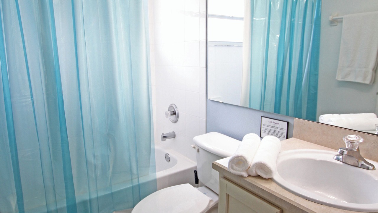 Photo of Bathroom in Orange Tree