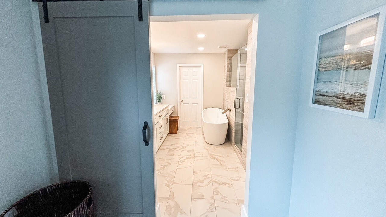 Photo of Bathroom in Gulfview Heights