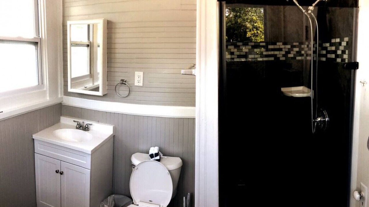 Photo of Bathroom in Bartlett Park