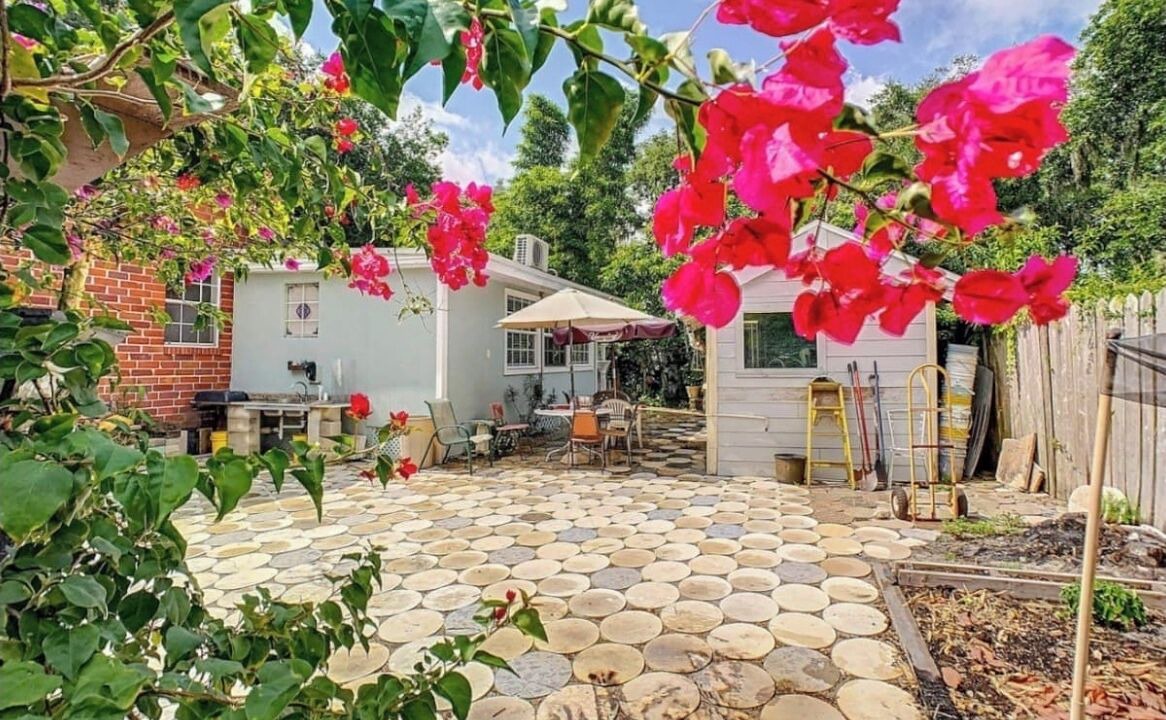 Photo of Patio Balcony in St. Nicholas