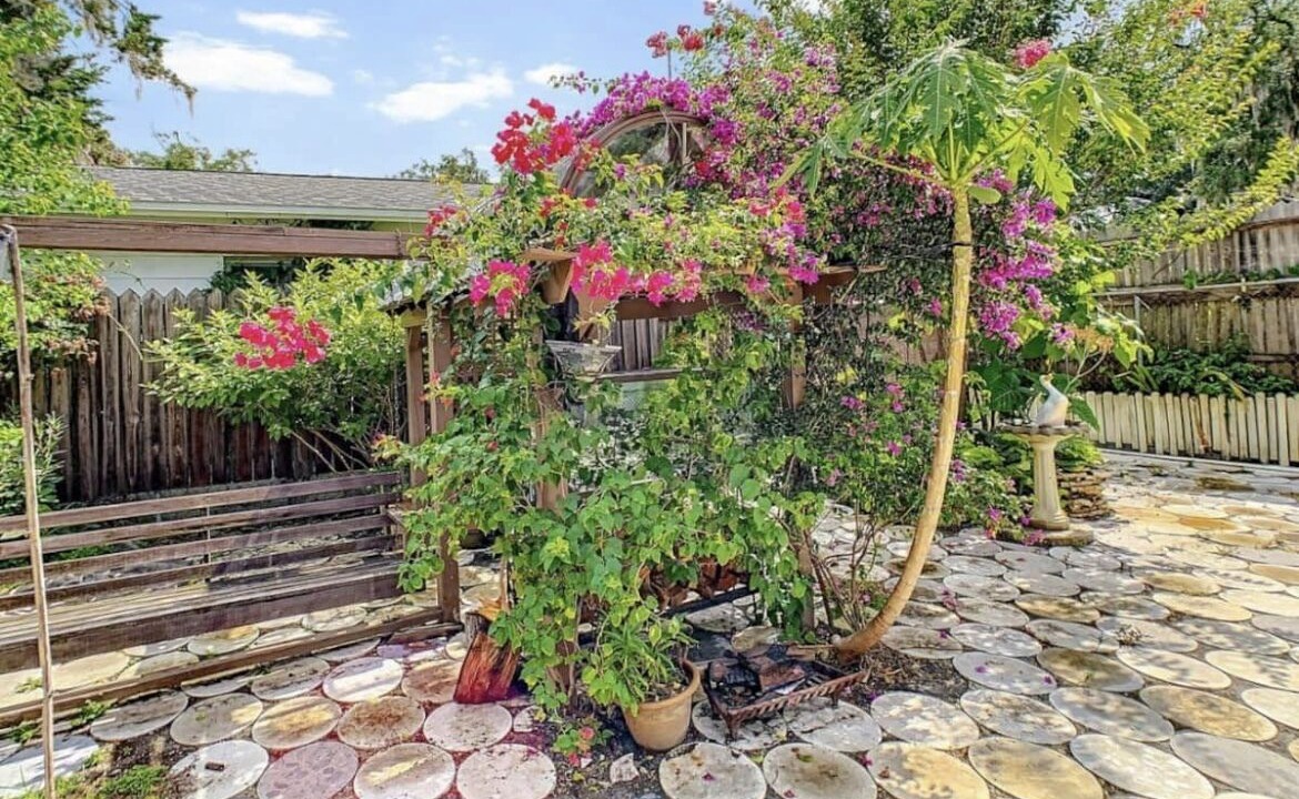 Photo of Outdoor in St. Nicholas