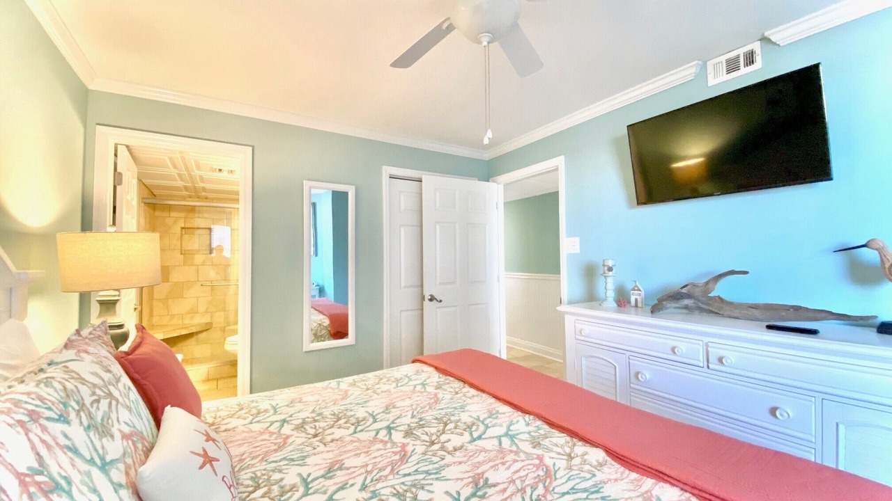 Photo of Bedroom in Gulf Lagoon Beach