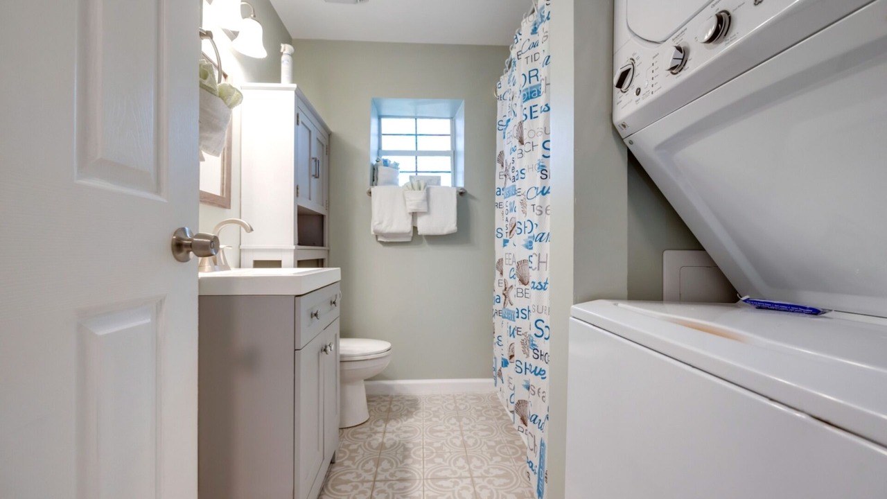Photo of Bathroom in Biltmore Beach