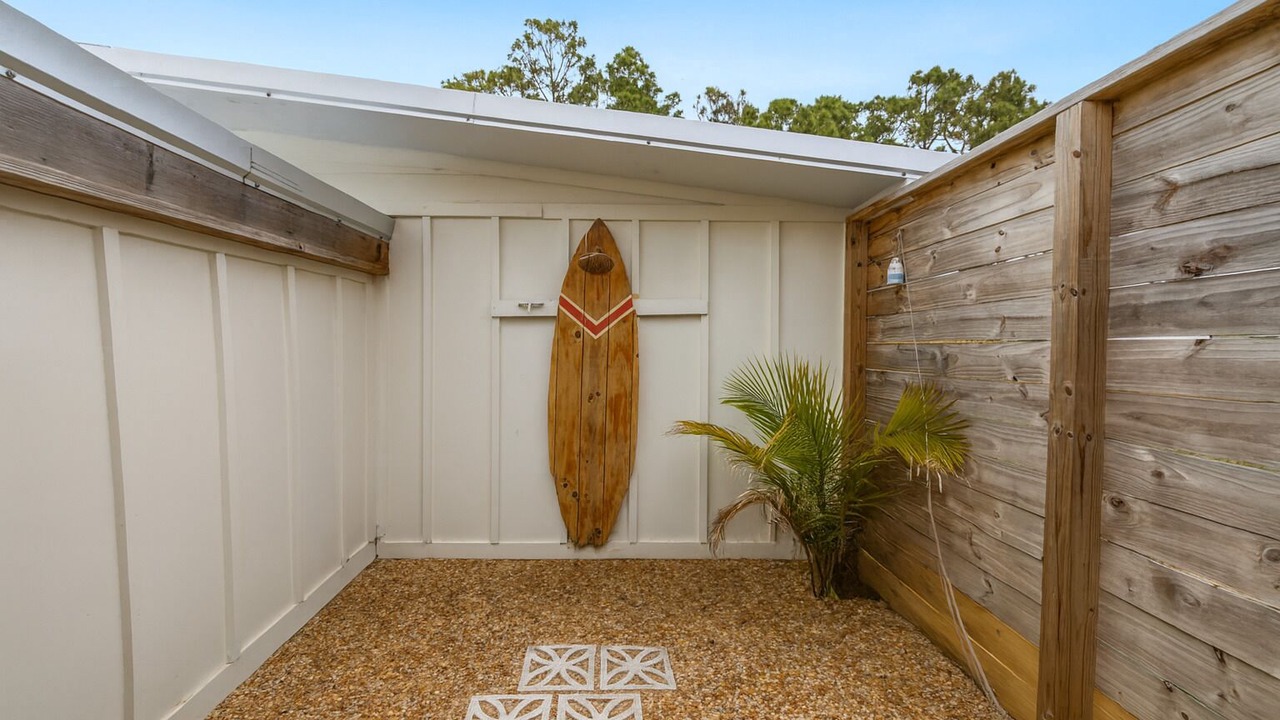 Photo of Outdoor in Biltmore Beach