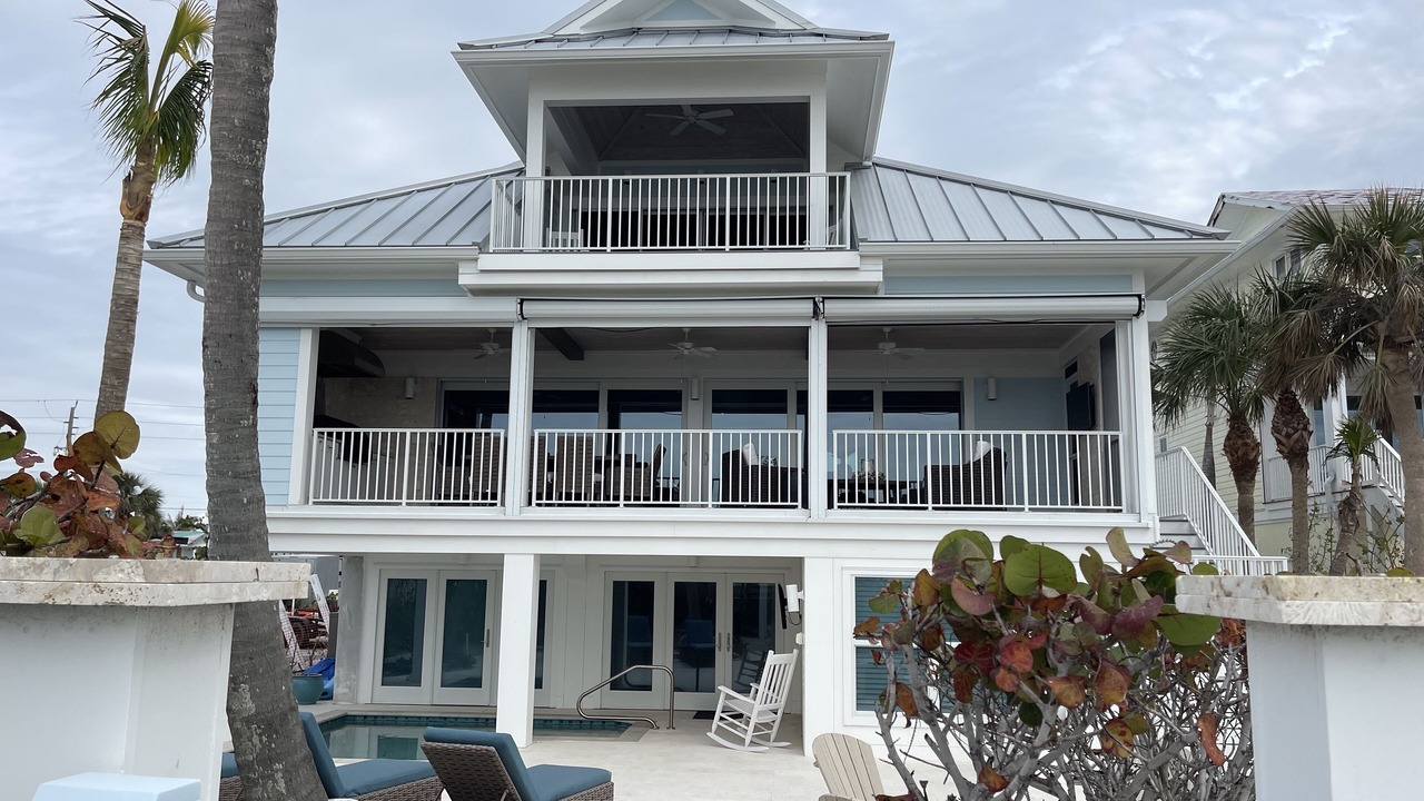Photo of Outdoor in Golden Beach