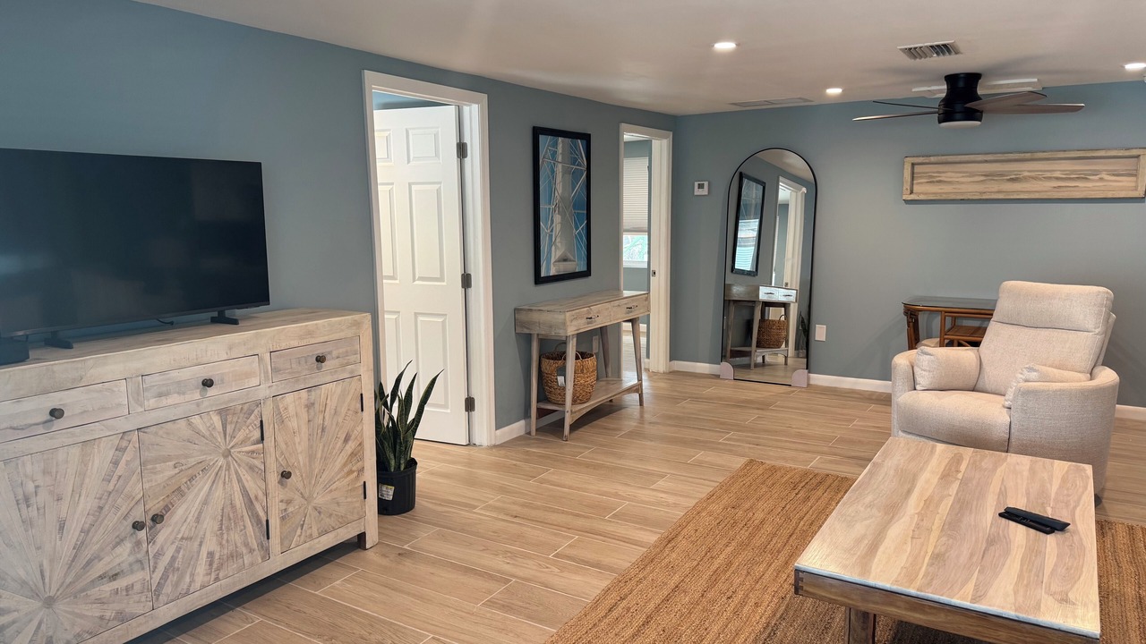 Photo of Livingroom in Englewood