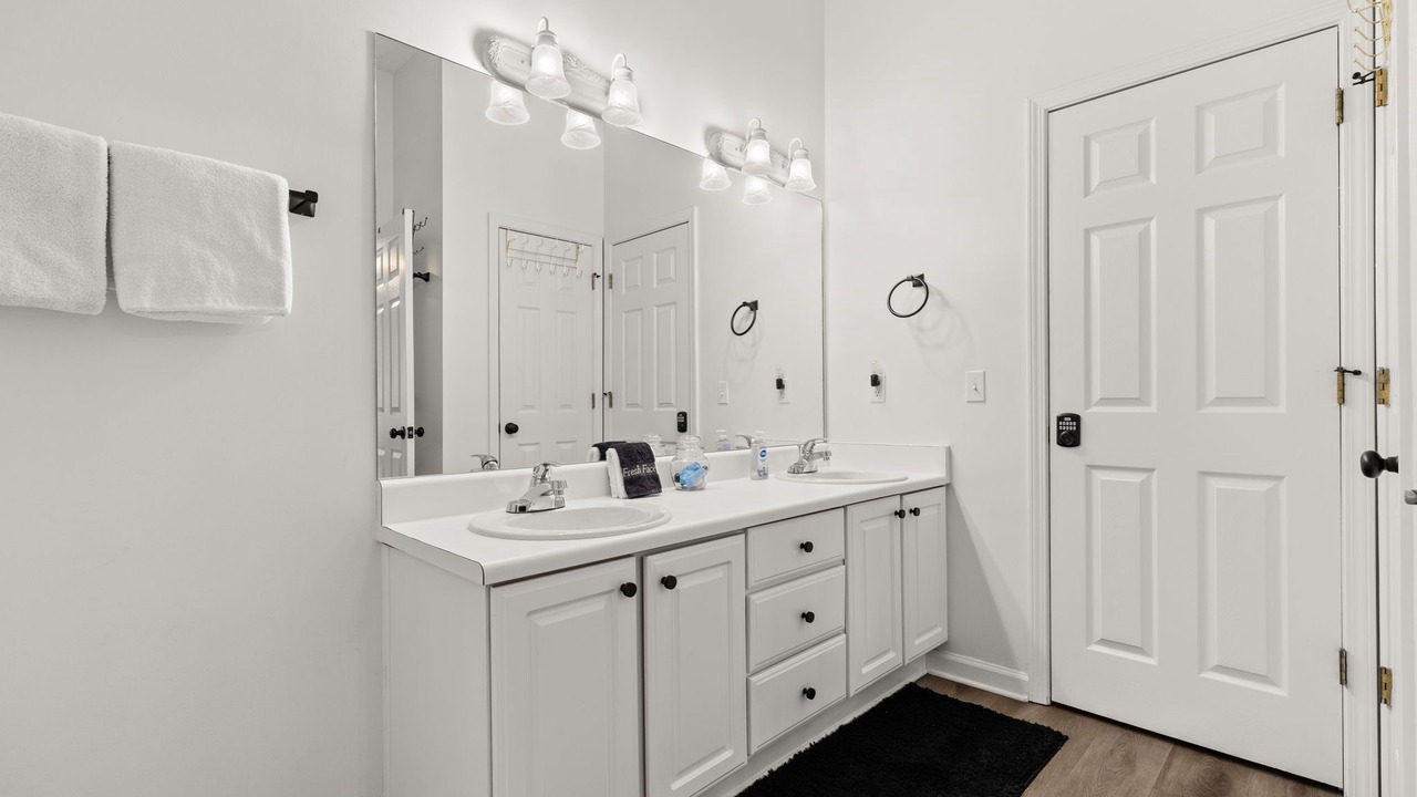 Photo of Bathroom in El Centro Beach