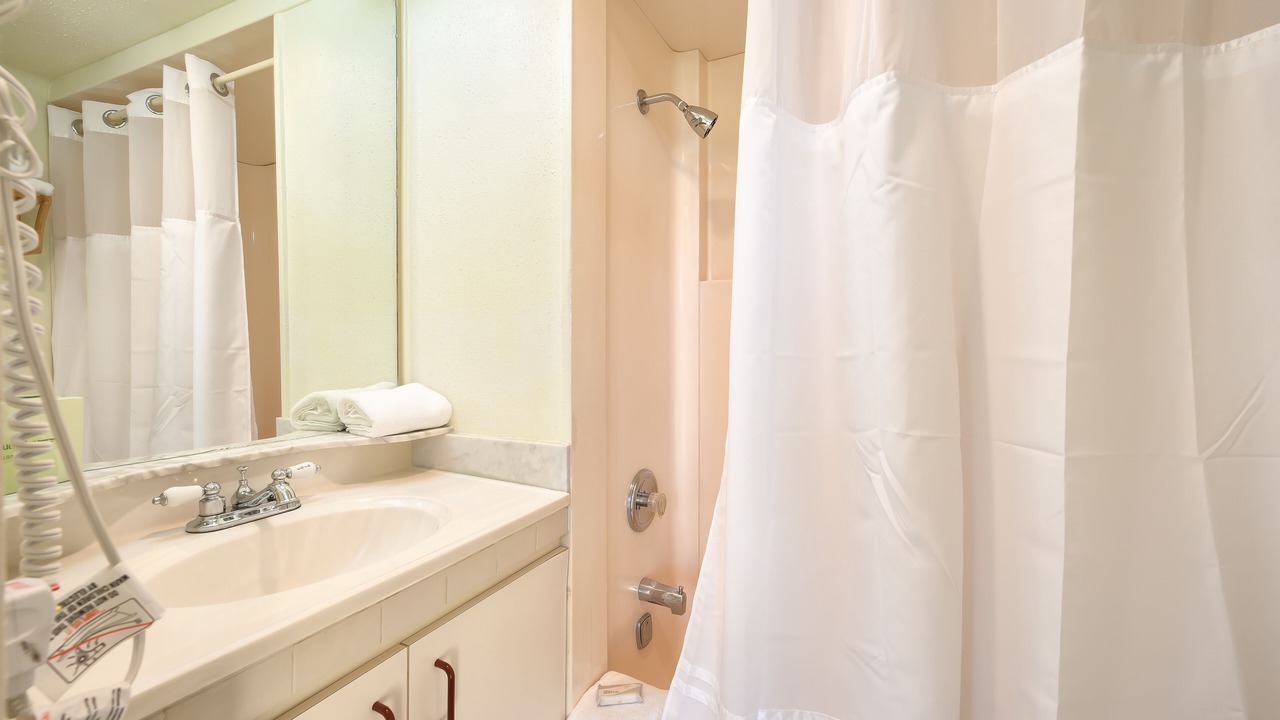 Photo of Bathroom in Marathon