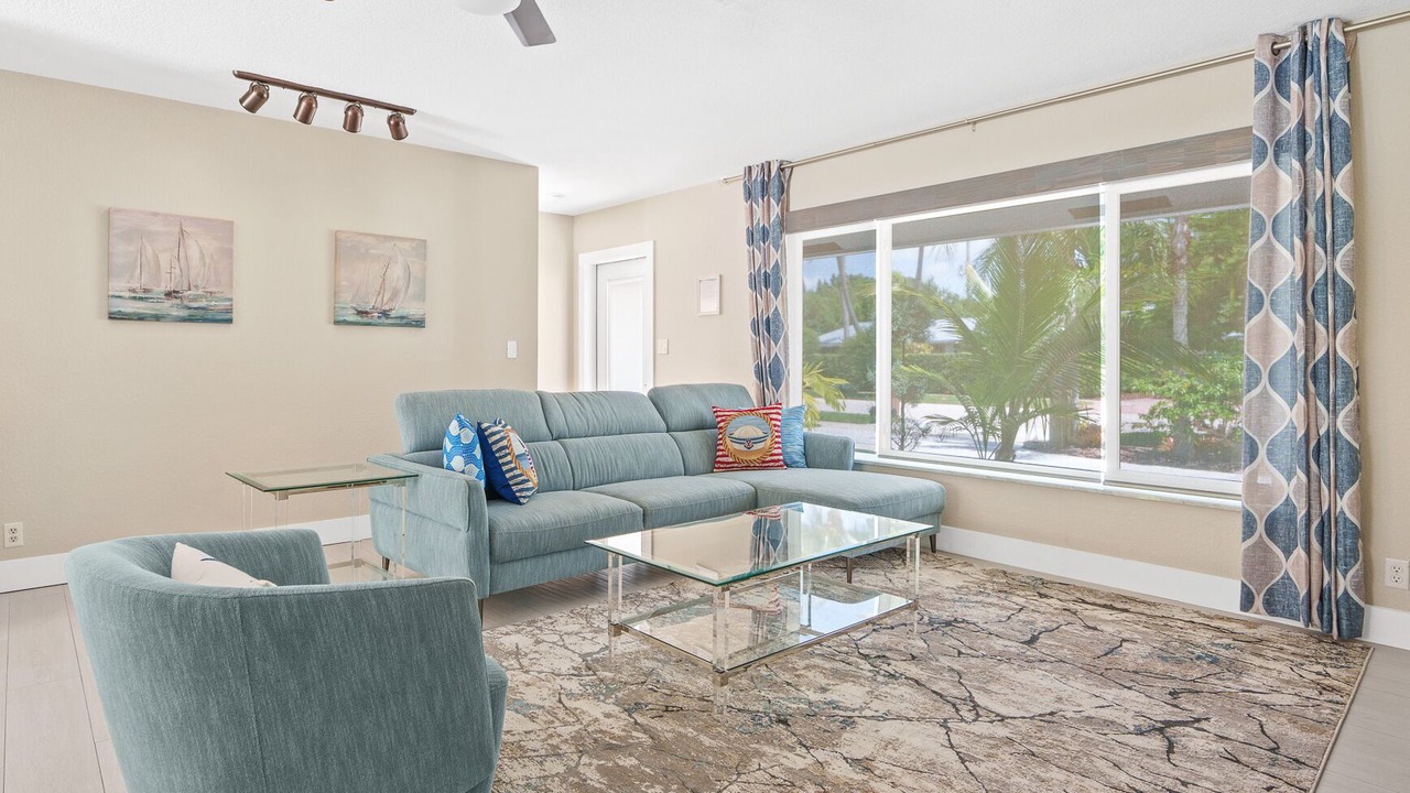 Photo of Livingroom in Deerfield Beach
