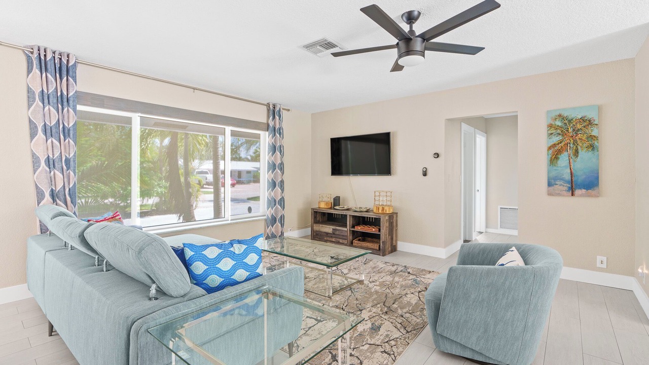 Photo of Livingroom in Deerfield Beach
