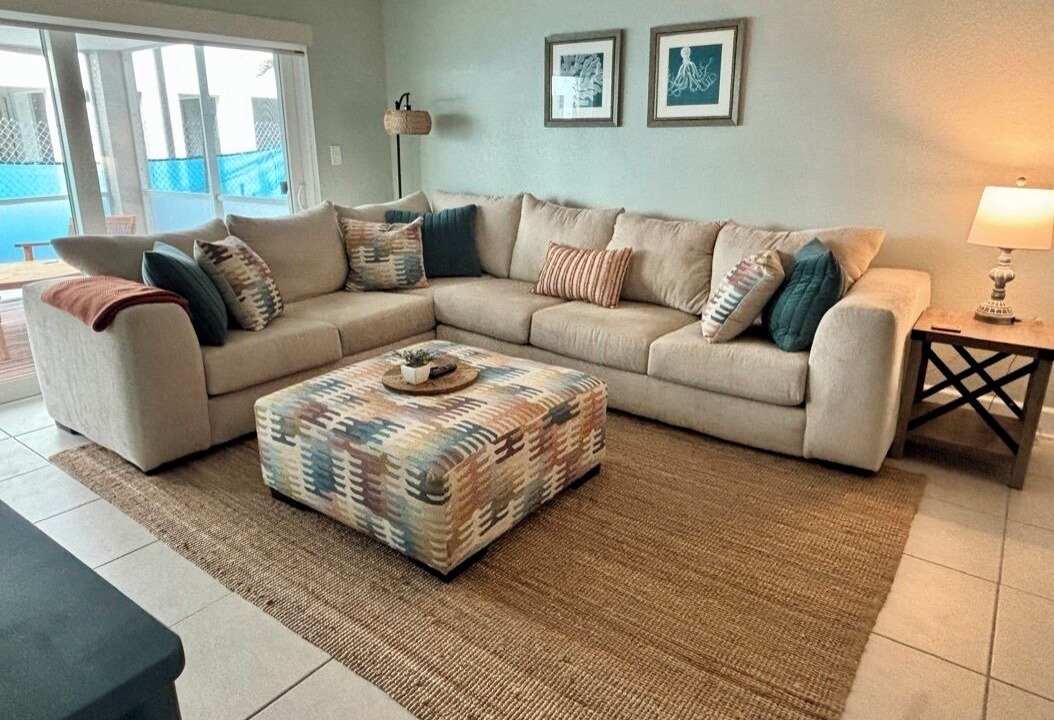 Photo of Livingroom in North Redington Beach