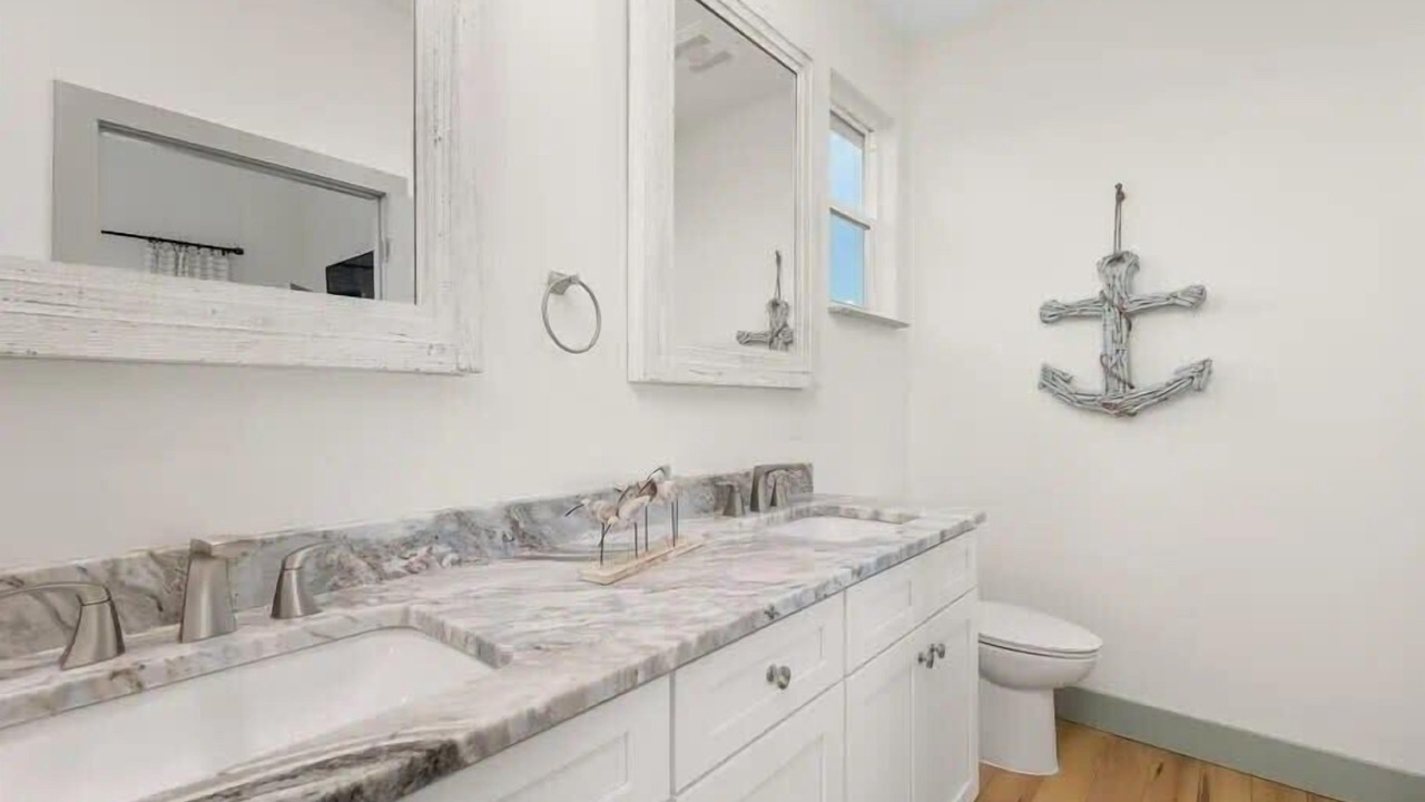 Photo of Bathroom in Marineland Acres