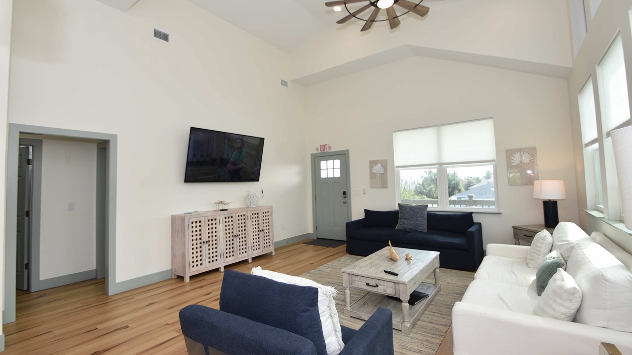 Photo of Livingroom in Marineland Acres