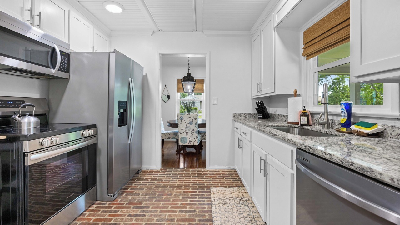 Photo of Kitchen in Valdosta