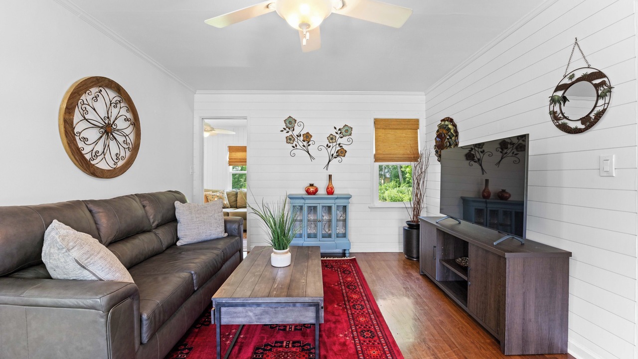Photo of Livingroom in Valdosta